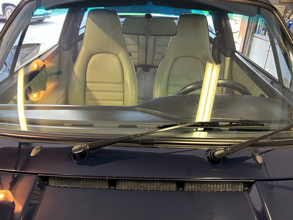 1988 Porsche 911 Carrera 3.2 - Image 25 of 31