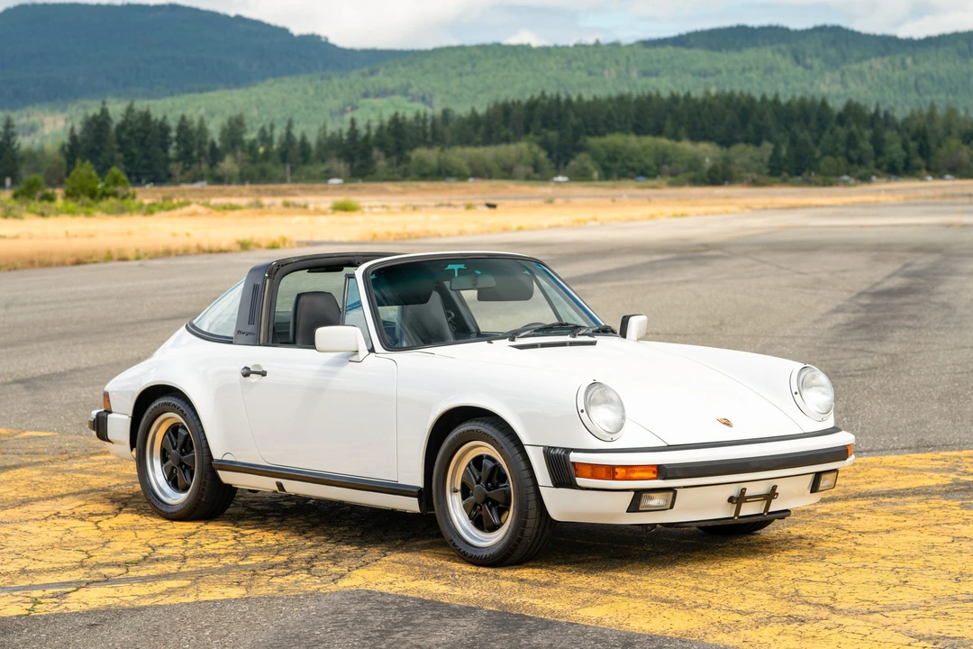 1988 Porsche 911 Carrera 3.2 - Image 3 of 31