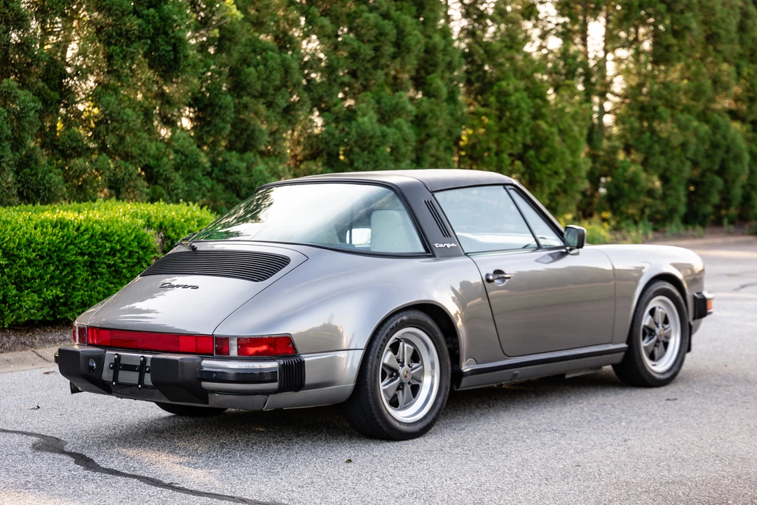 1988 Porsche 911 Carrera 3.2 - Image 24 of 31