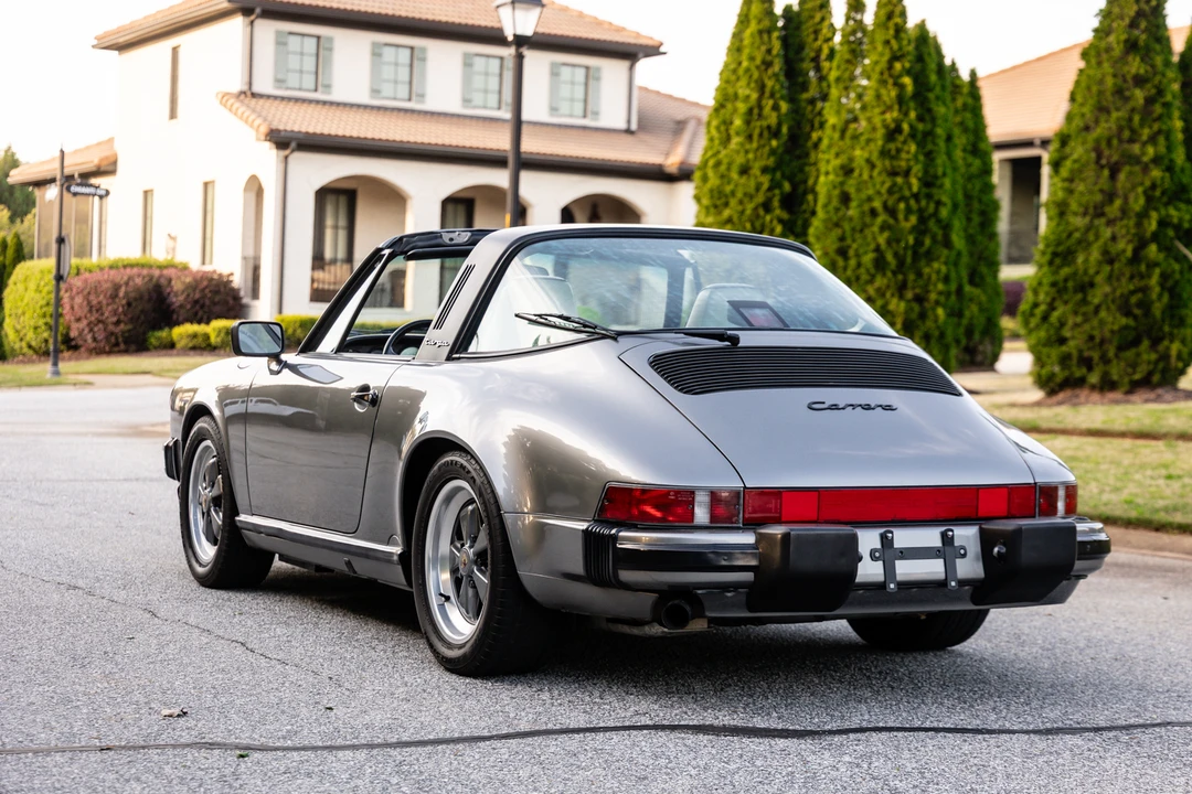 1988 Porsche 911 Carrera 3.2 - Image 11 of 31