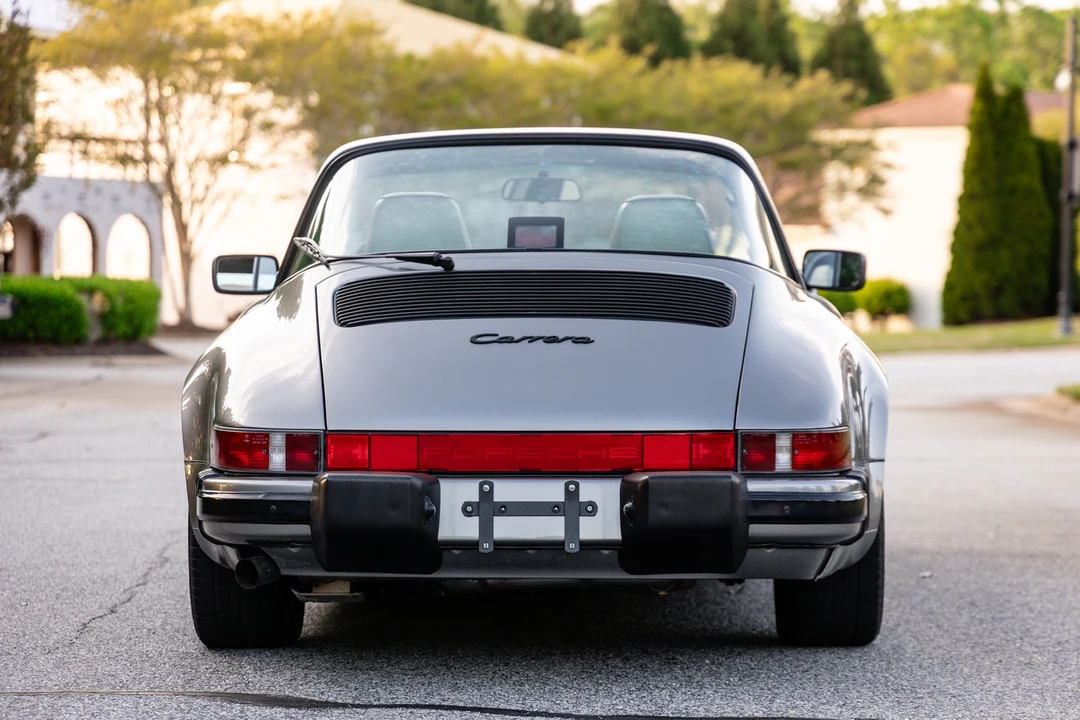 1988 Porsche 911 Carrera 3.2 - Image 9 of 31
