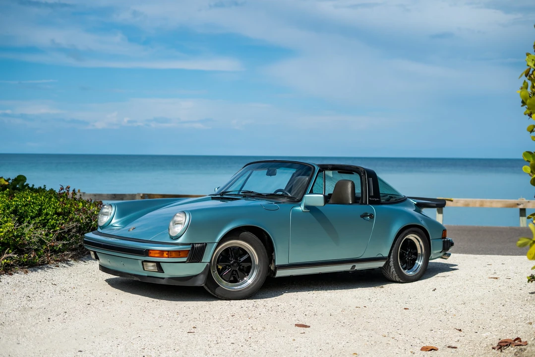 1988 Porsche 911 Carrera 3.2 - Image 15 of 31