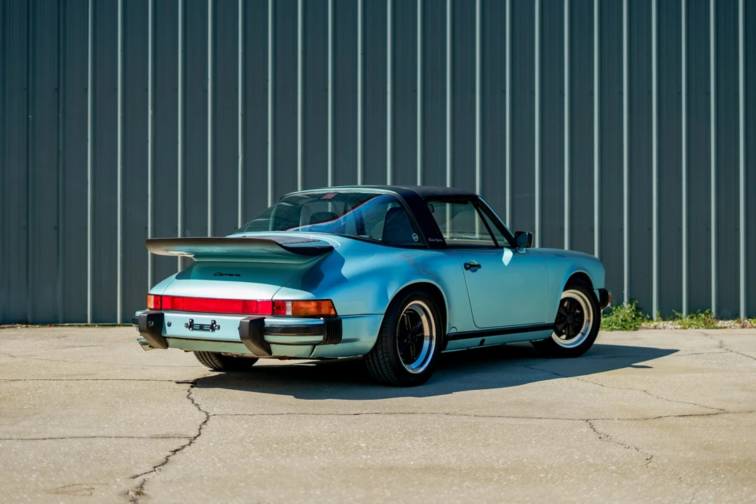 1988 Porsche 911 Carrera 3.2 - Image 26 of 31