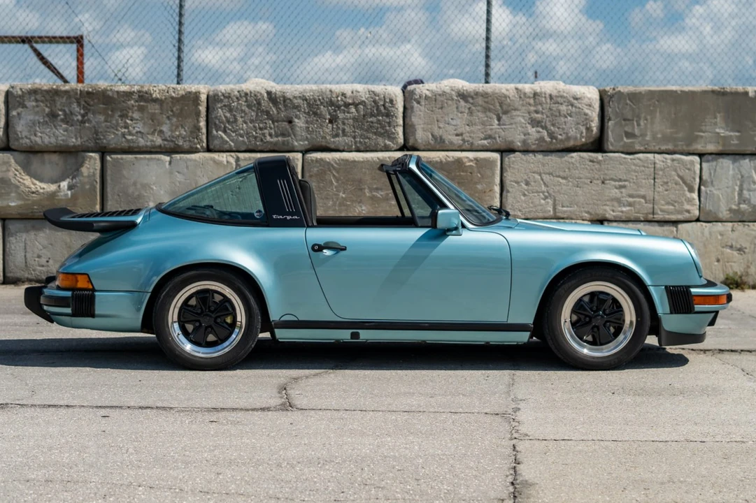 1988 Porsche 911 Carrera 3.2 - Image 22 of 31