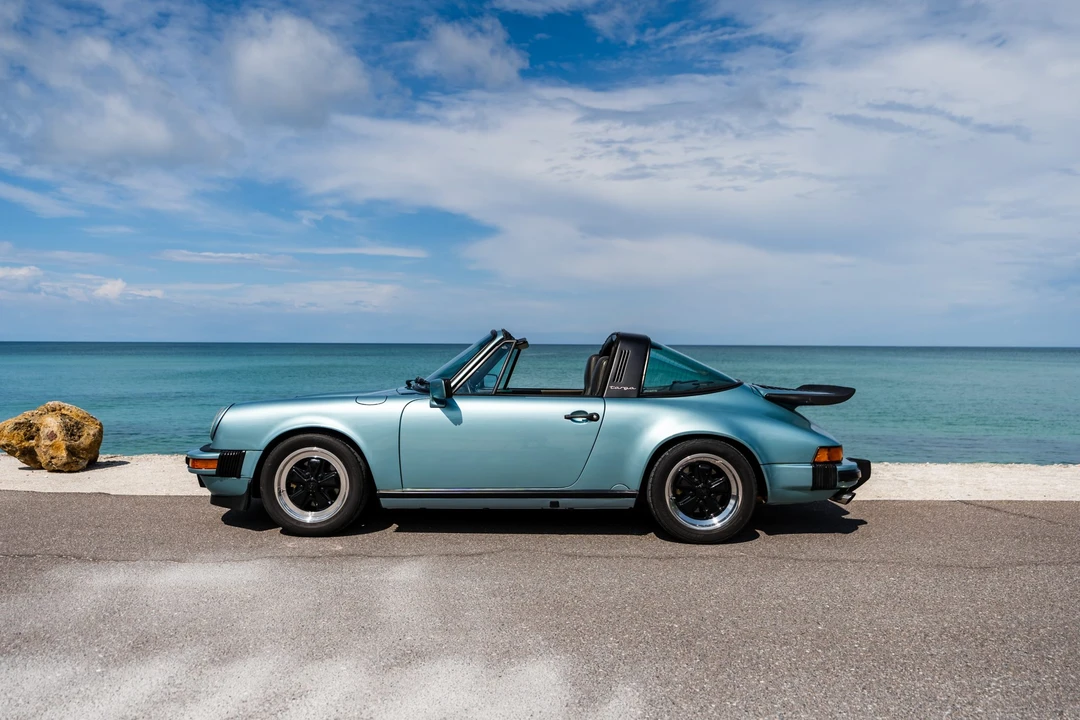 1988 Porsche 911 Carrera 3.2 - Image 6 of 31