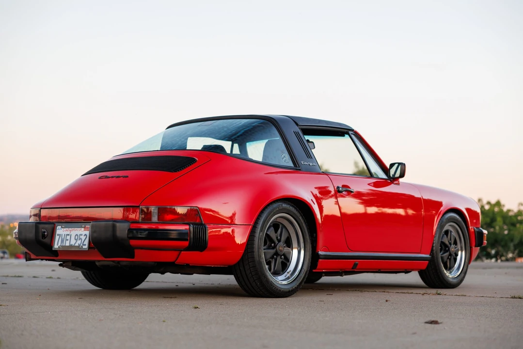 1988 Porsche 911 Carrera 3.2 - Image 29 of 31
