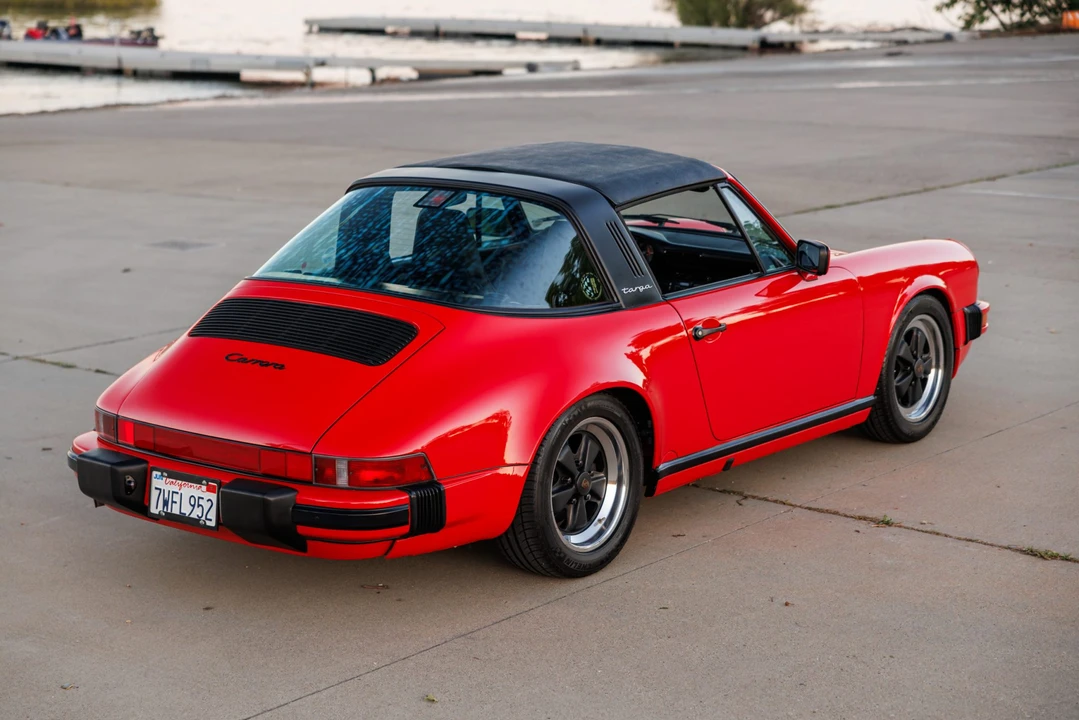 1988 Porsche 911 Carrera 3.2 - Image 28 of 31