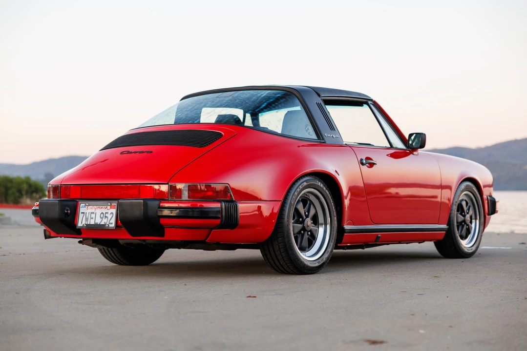 1988 Porsche 911 Carrera 3.2 - Image 27 of 31