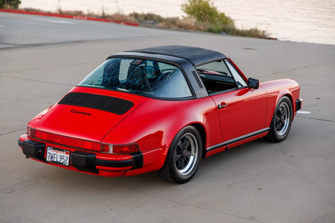 1988 Porsche 911 Carrera 3.2 - Image 26 of 31