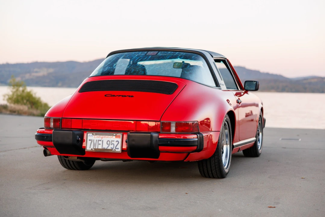 1988 Porsche 911 Carrera 3.2 - Image 25 of 31