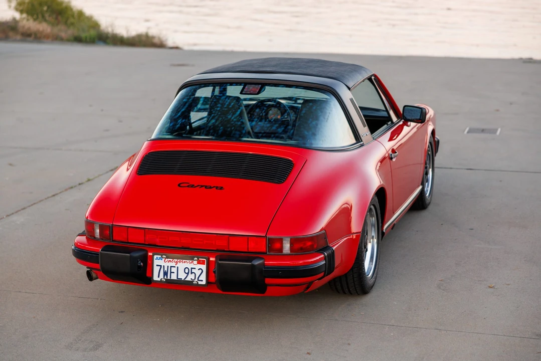 1988 Porsche 911 Carrera 3.2 - Image 24 of 31