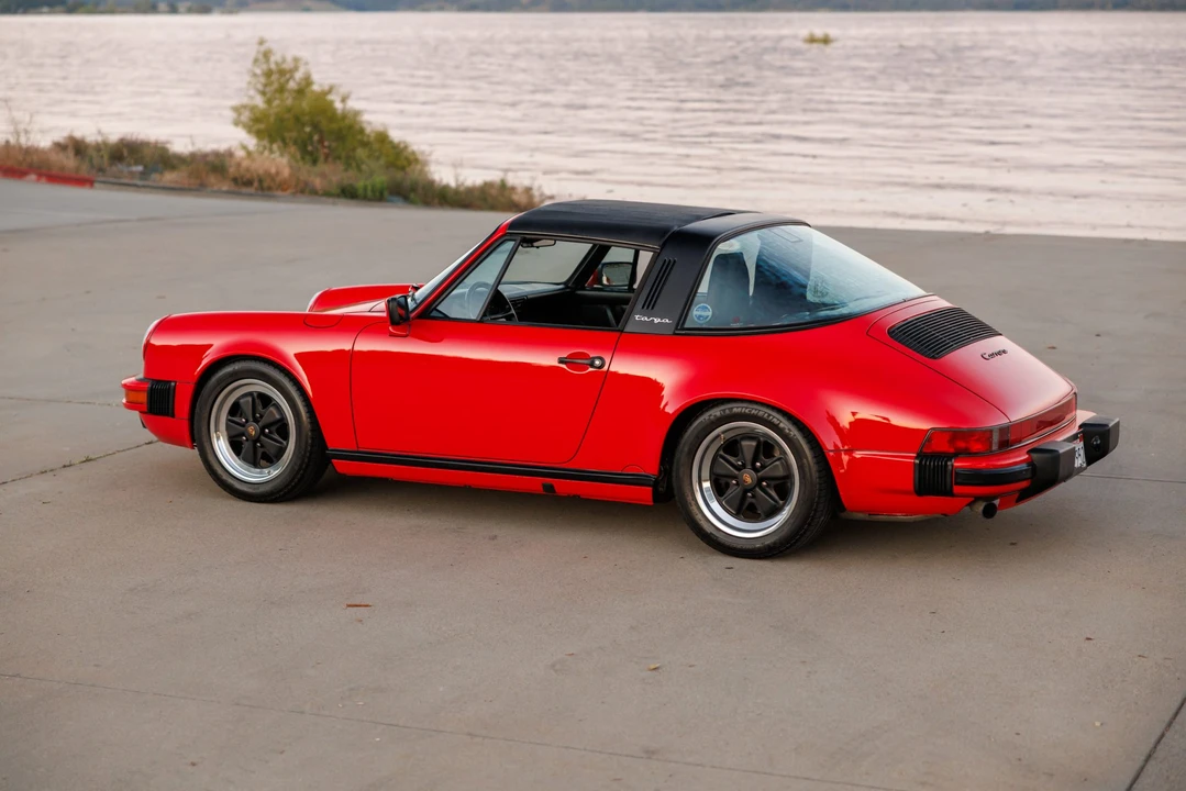 1988 Porsche 911 Carrera 3.2 - Image 13 of 31