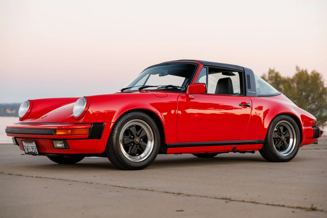 1988 Porsche 911 Carrera 3.2 - Image 9 of 31