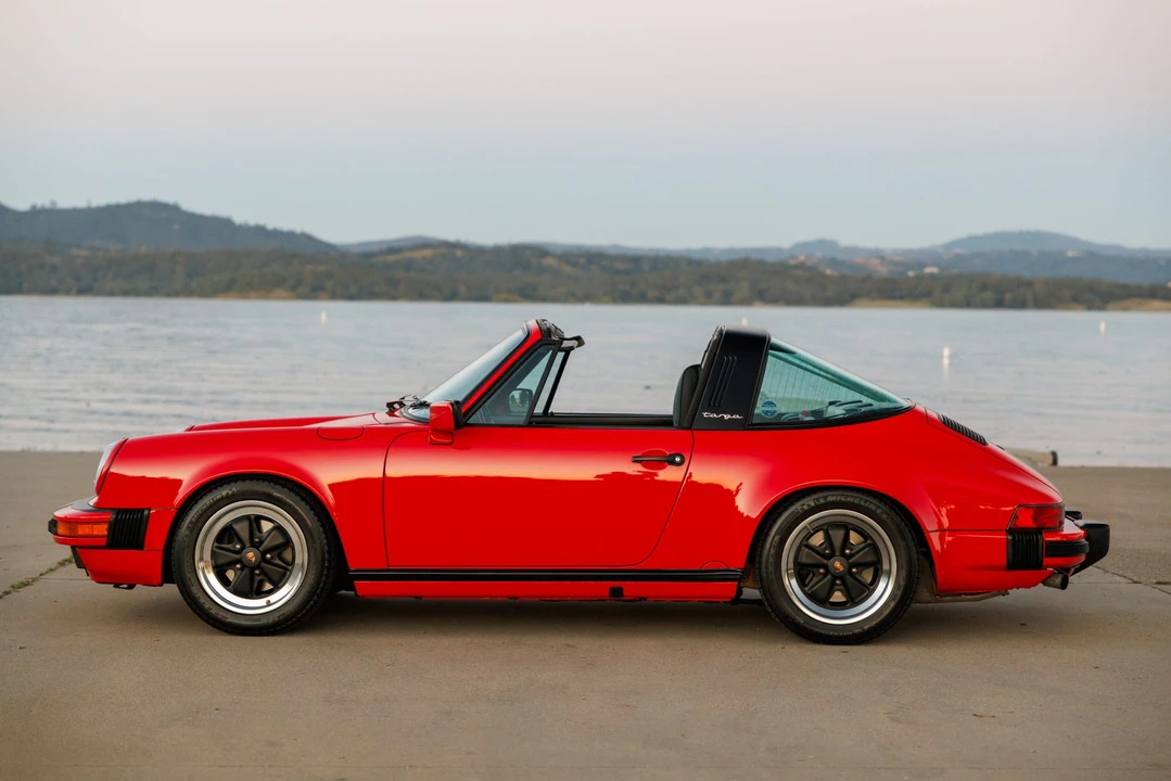 1988 Porsche 911 Carrera 3.2 - Image 3 of 31