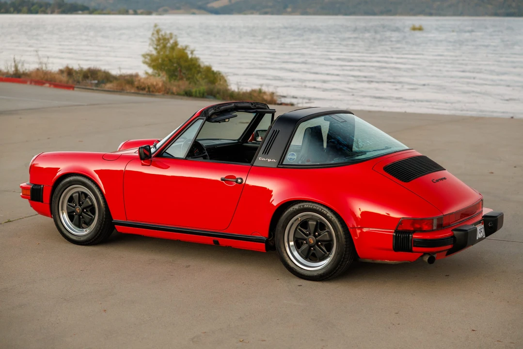 1988 Porsche 911 Carrera 3.2 - Image 5 of 31