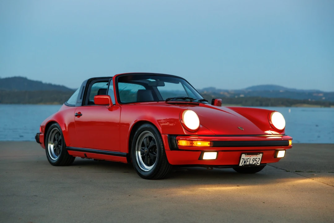 1988 Porsche 911 Carrera 3.2 - Image 7 of 31