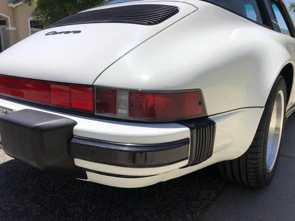 1988 Porsche 911 Carrera 3.2 - Image 25 of 31