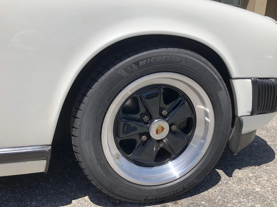 1988 Porsche 911 Carrera 3.2 - Image 30 of 31