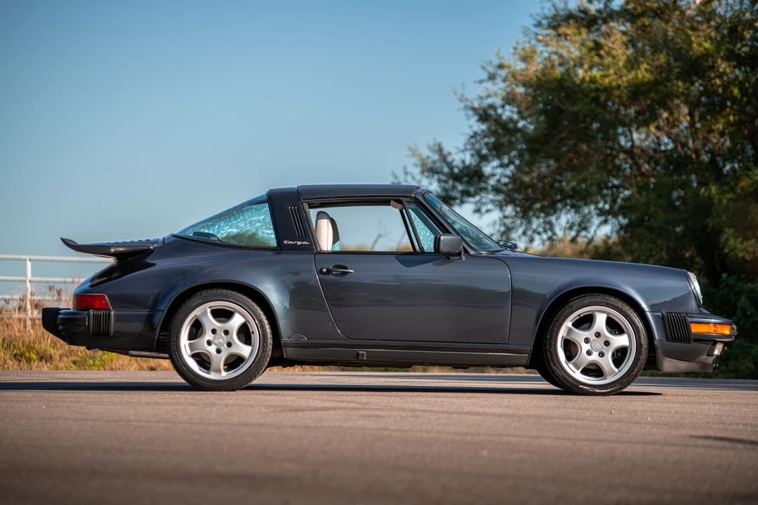 1988 Porsche 911 Carrera 3.2 - Image 2 of 31