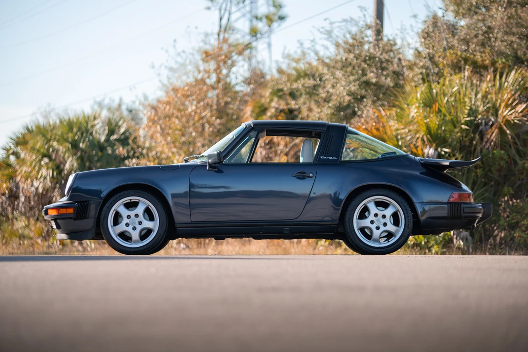 1988 Porsche 911 Carrera 3.2 - Image 10 of 31