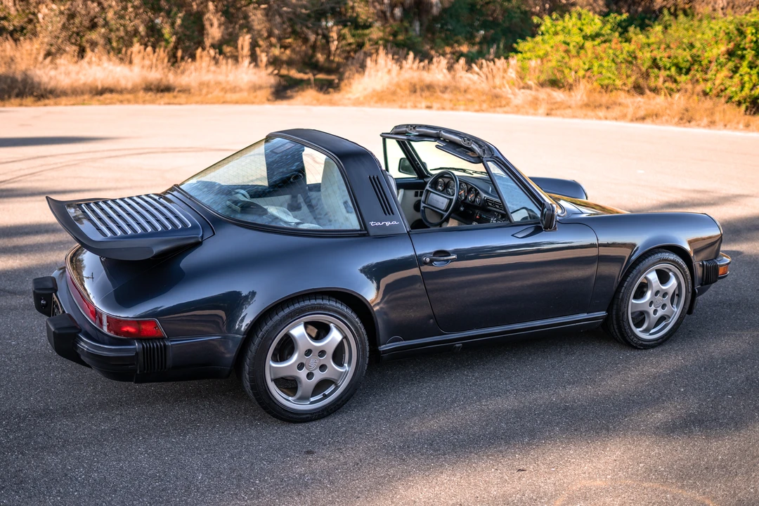 1988 Porsche 911 Carrera 3.2 - Image 16 of 31