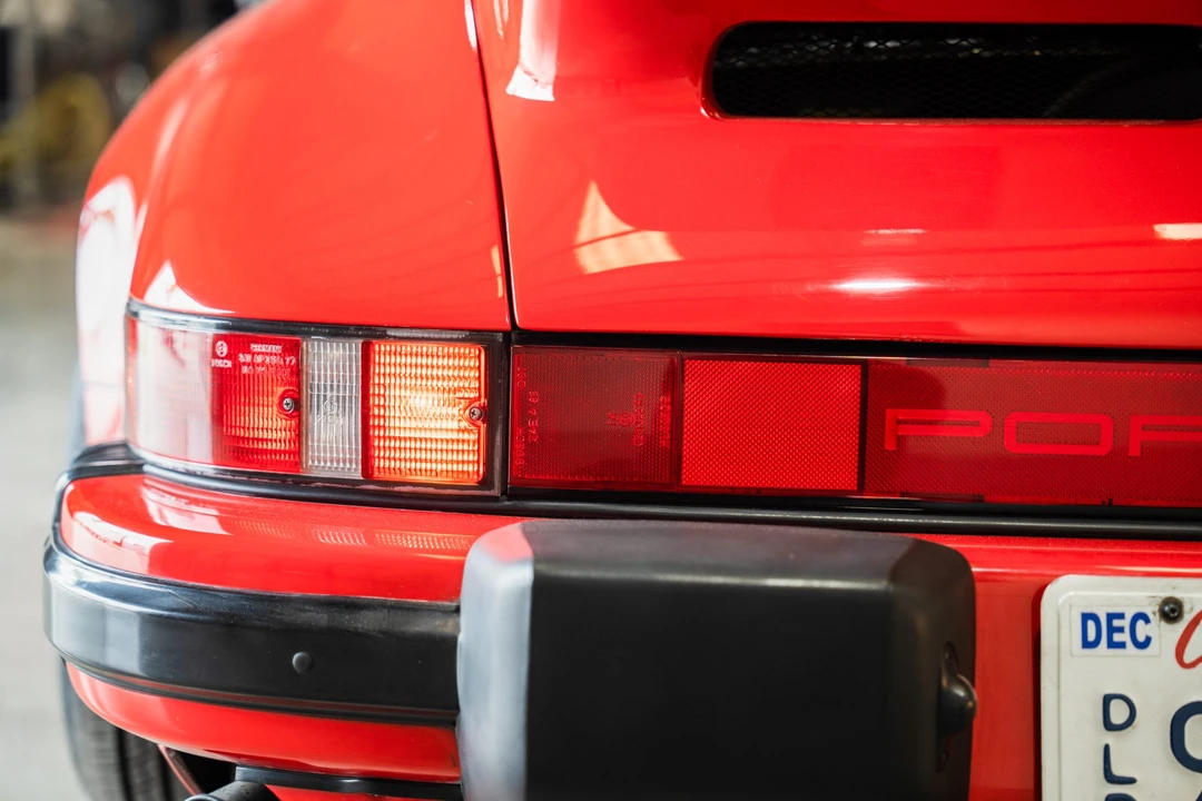 1988 Porsche 911 Carrera 3.2 - Image 22 of 31