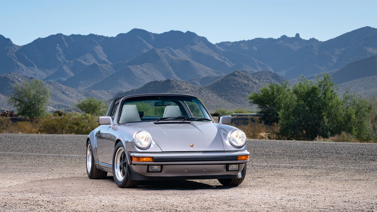 1988 Porsche 911 Carrera 3.2 - Image 13 of 31