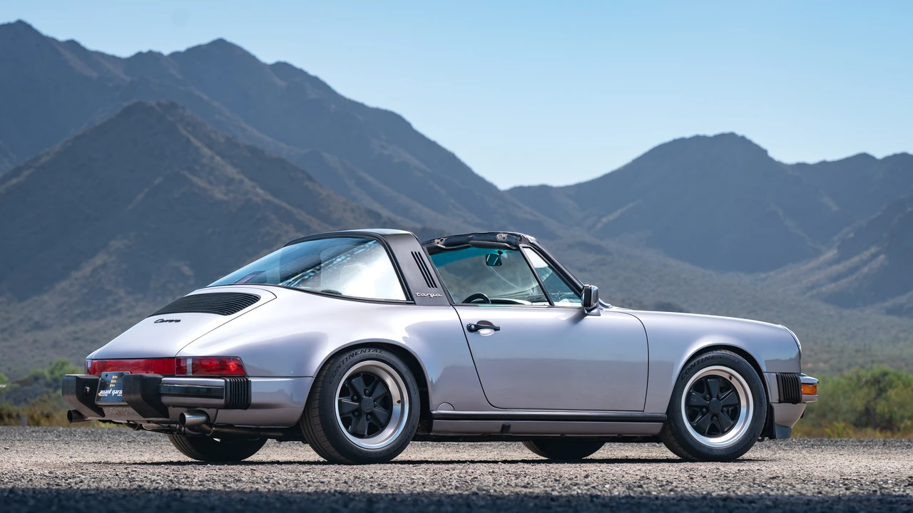 1988 Porsche 911 Carrera 3.2 - Image 21 of 31