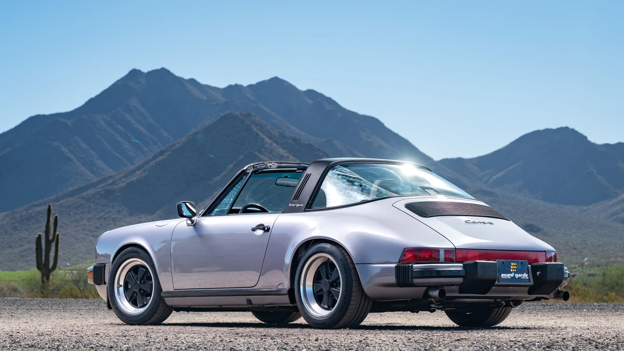 1988 Porsche 911 Carrera 3.2 - Image 29 of 31