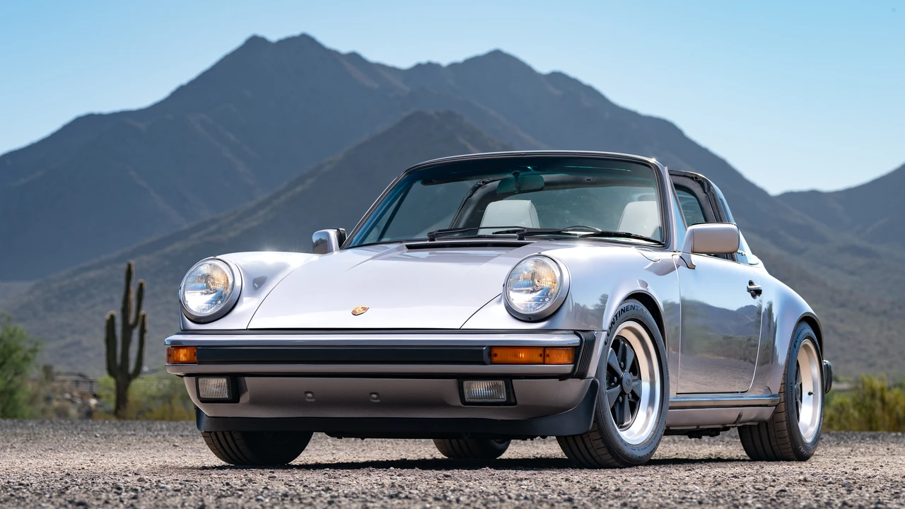 1988 Porsche 911 Carrera 3.2 - Image 7 of 31