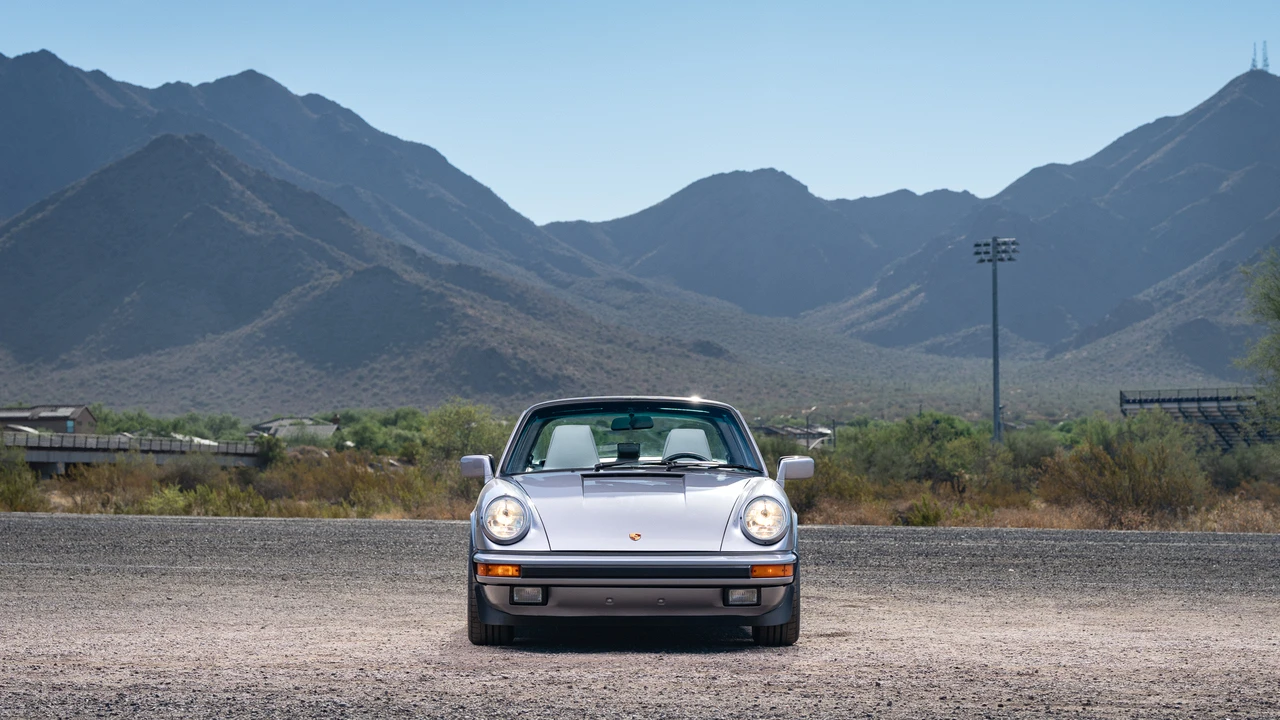 1988 Porsche 911 Carrera 3.2 - Image 8 of 31