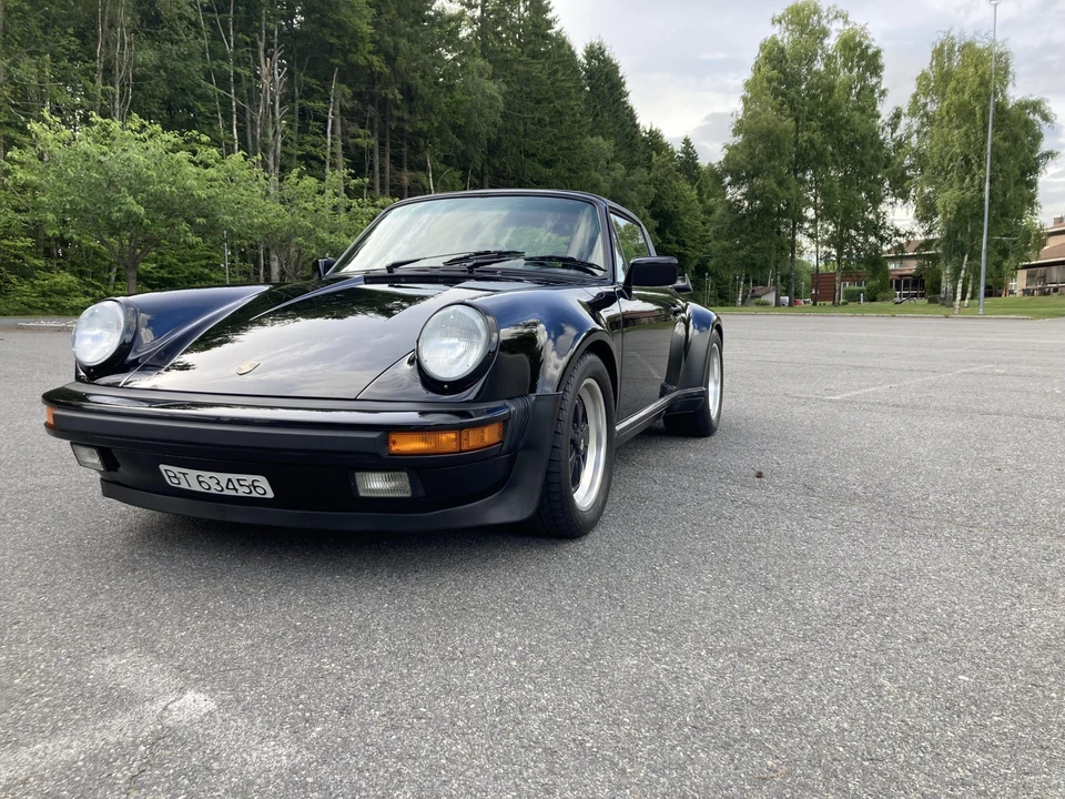 1988 Porsche 911 Carrera 3.2 - Image 17 of 31