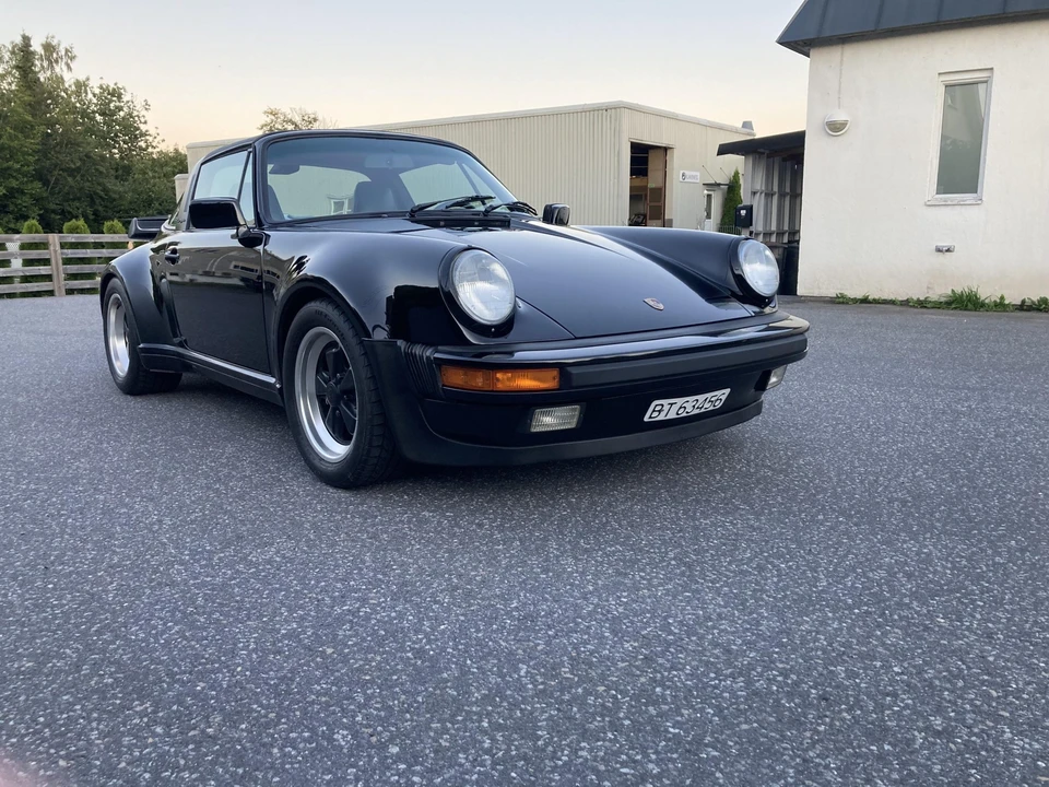 1988 Porsche 911 Carrera 3.2 - Image 4 of 31