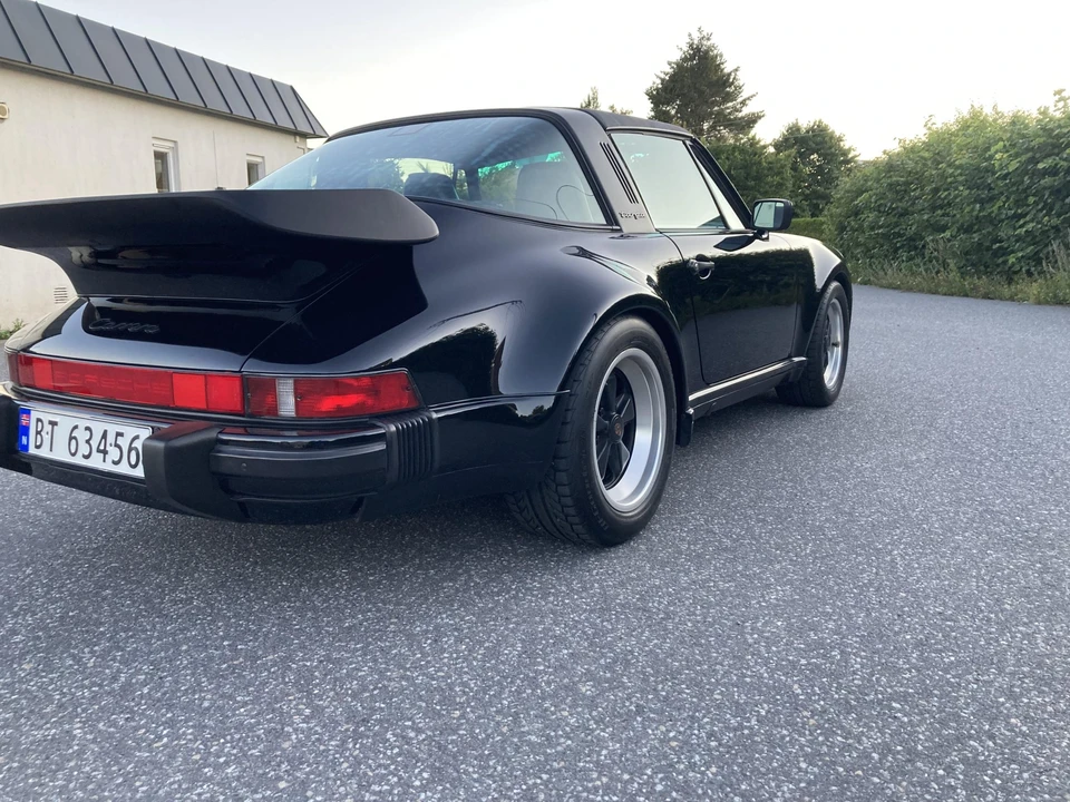 1988 Porsche 911 Carrera 3.2 - Image 6 of 31