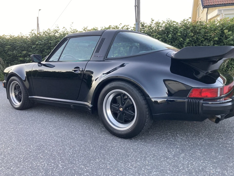 1988 Porsche 911 Carrera 3.2 - Image 9 of 31