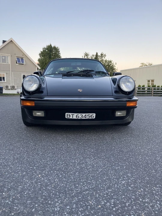 1988 Porsche 911 Carrera 3.2 - Image 12 of 31