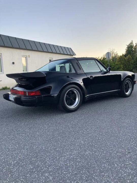 1988 Porsche 911 Carrera 3.2 - Image 14 of 31