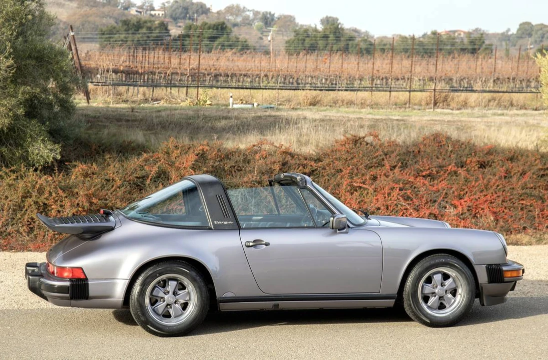 1988 Porsche 911 Carrera 3.2 - Image 13 of 17