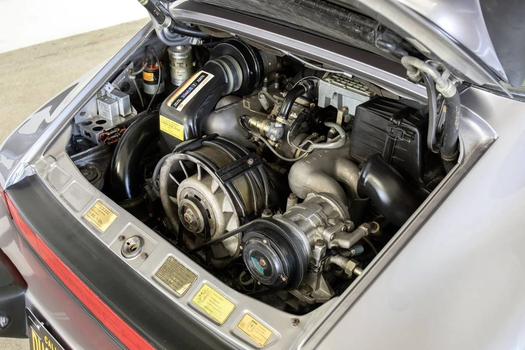 1988 Porsche 911 Carrera 3.2 - Image 14 of 17