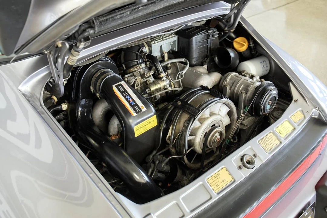 1988 Porsche 911 Carrera 3.2 - Image 15 of 17
