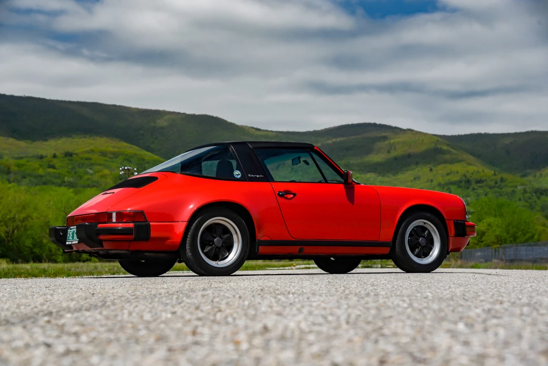1988 Porsche 911 Carrera 3.2 - Image 11 of 31