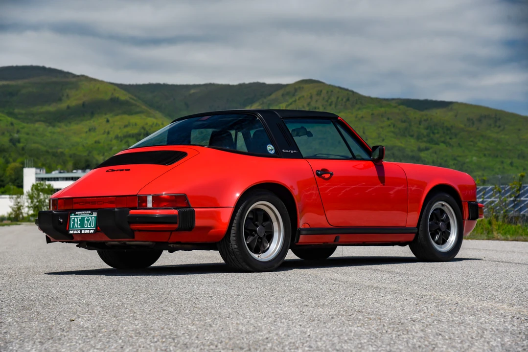 1988 Porsche 911 Carrera 3.2 - Image 13 of 31