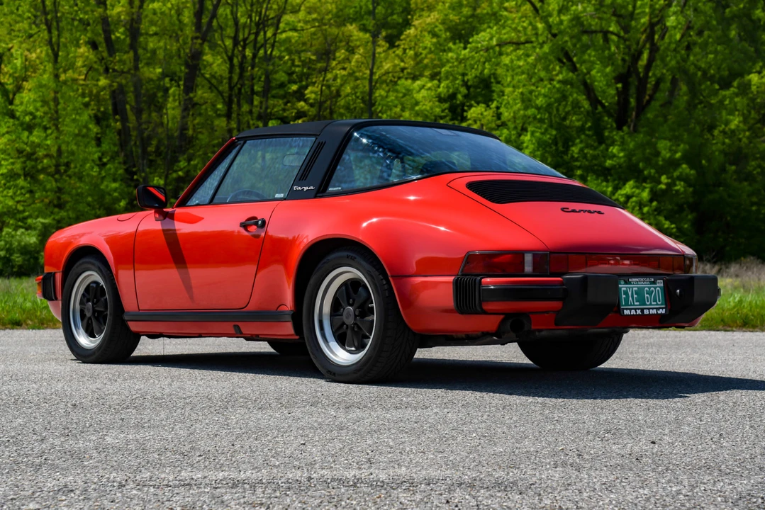 1988 Porsche 911 Carrera 3.2 - Image 15 of 31