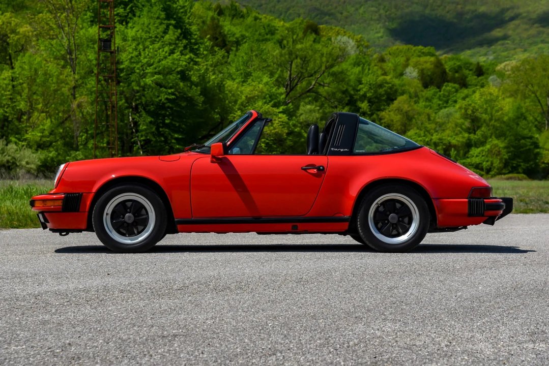 1988 Porsche 911 Carrera 3.2 - Image 29 of 31