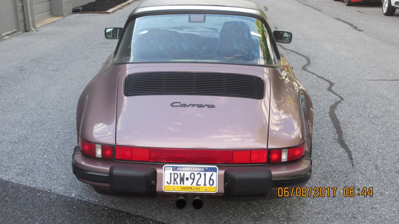 1988 Porsche 911 Carrera 3.2 - Image 6 of 31
