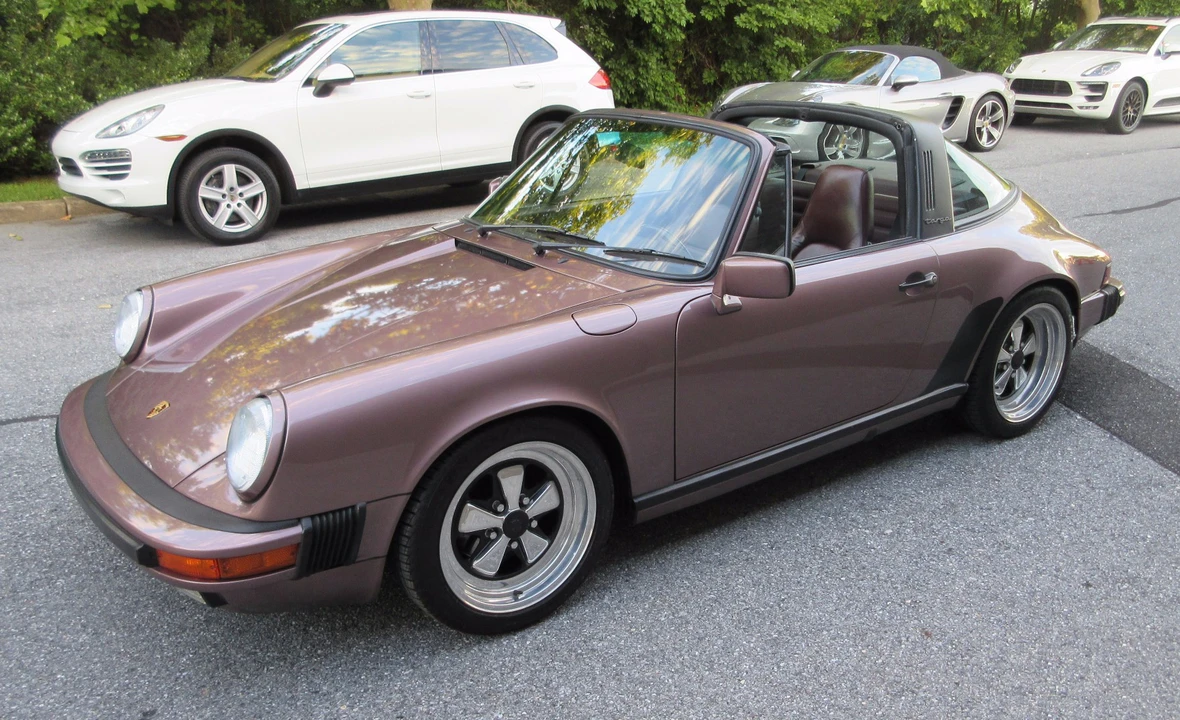 1988 Porsche 911 Carrera 3.2 - Image 13 of 31