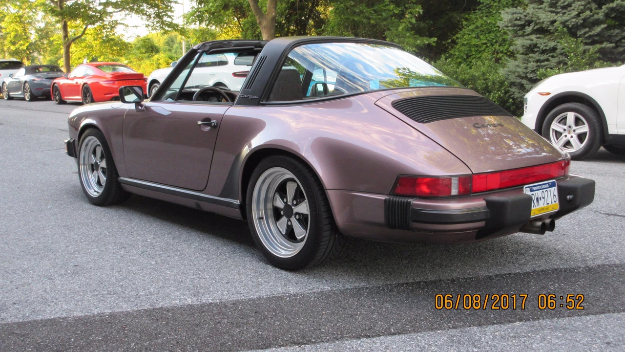 1988 Porsche 911 Carrera 3.2 - Image 16 of 31