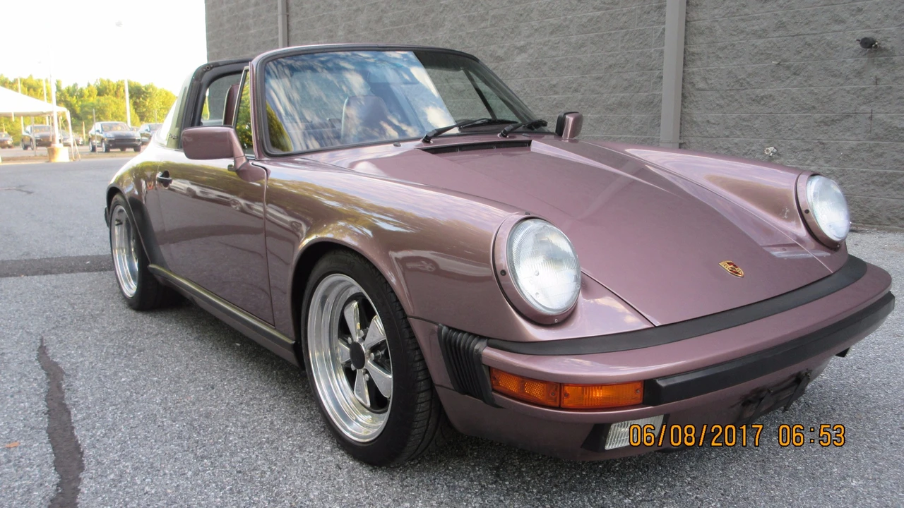 1988 Porsche 911 Carrera 3.2 - Image 10 of 31