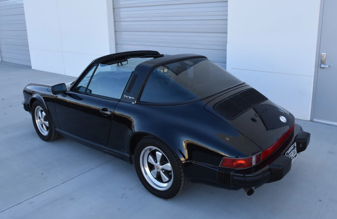 1988 Porsche 911 Carrera 3.2 - Image 5 of 31