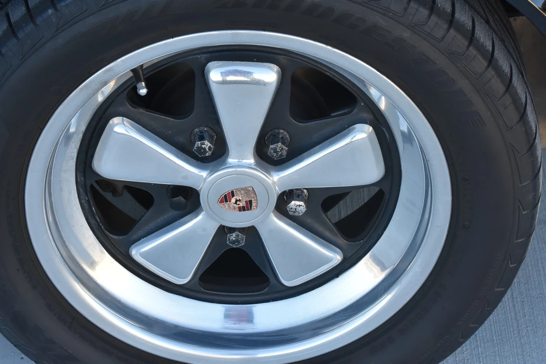 1988 Porsche 911 Carrera 3.2 - Image 23 of 31